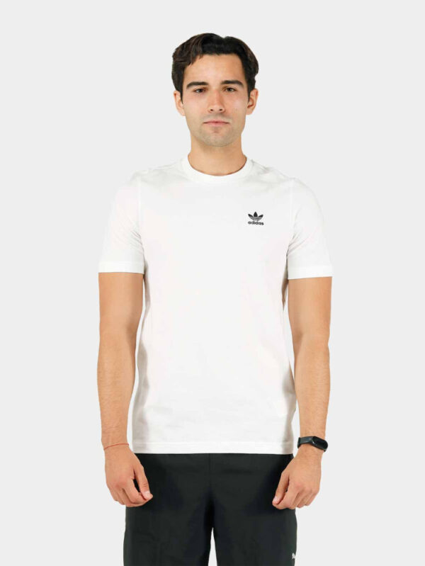 Step up your wardrobe with the Adidas Trefoil Essentials White T-Shirt. Made from soft cotton, this versatile tee features the iconic Adidas Trefoil logo on the chest, blending timeless design with everyday comfort. Perfect for casual outings, lounging, or light activities, it pairs effortlessly with any outfit