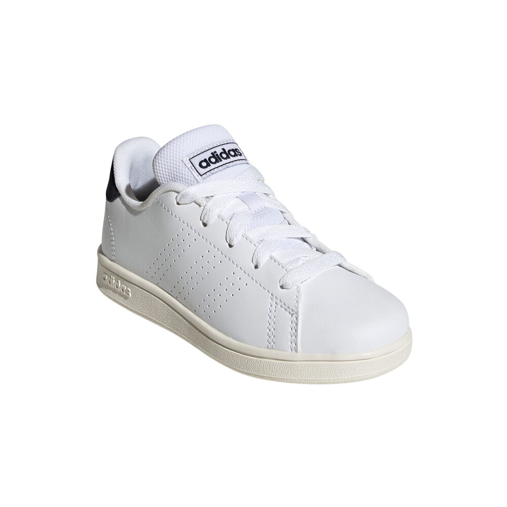 White Adidas Advantage K shoes for kids with black 3-Stripes and perforated details.