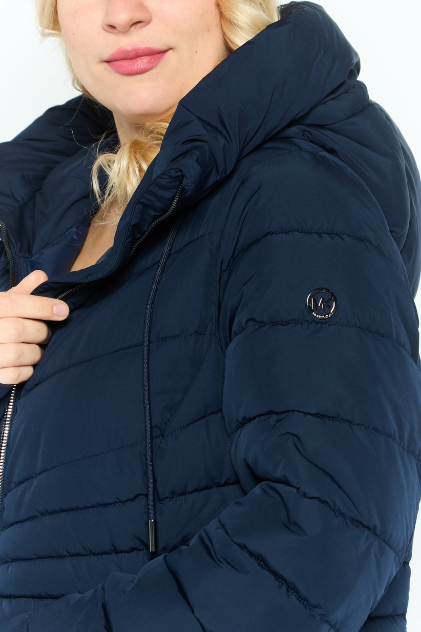 Michael Kors Women’s Hooded Chevron Quilted Puffer Coat with Thumbhole Cuffs-Michael Kors M426607B - Image 7