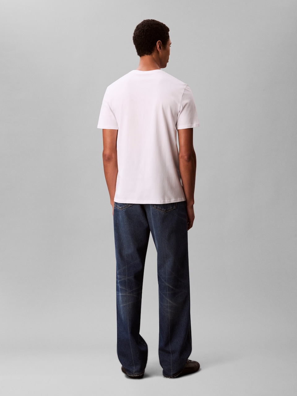 Calvin Klein Men's White Graphic Logo Crewneck T-Shirt – Red Kinetic Print-CK 4RD815G 110 - Image 5