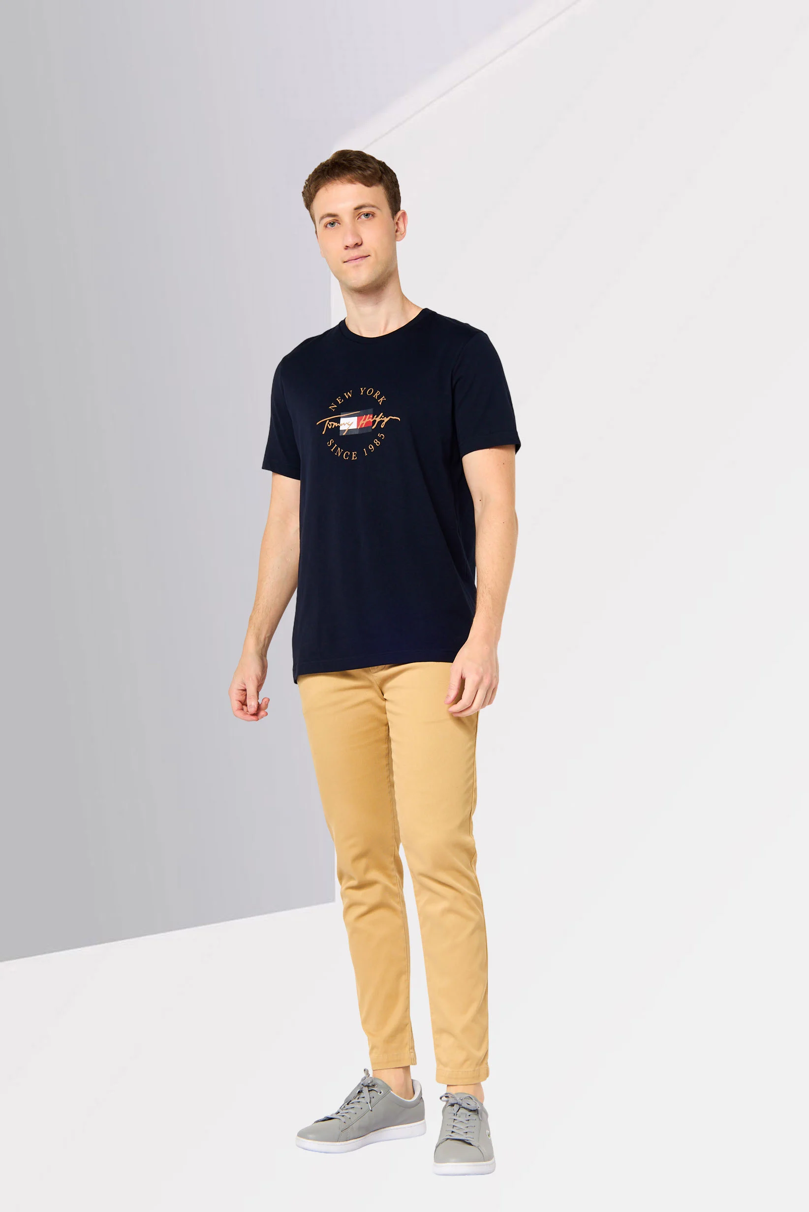 Men Crew Neck Short Sleeve Brand Logo T-Shirt, Navy - TOMMY HILFIGER 09T4510 - Image 3