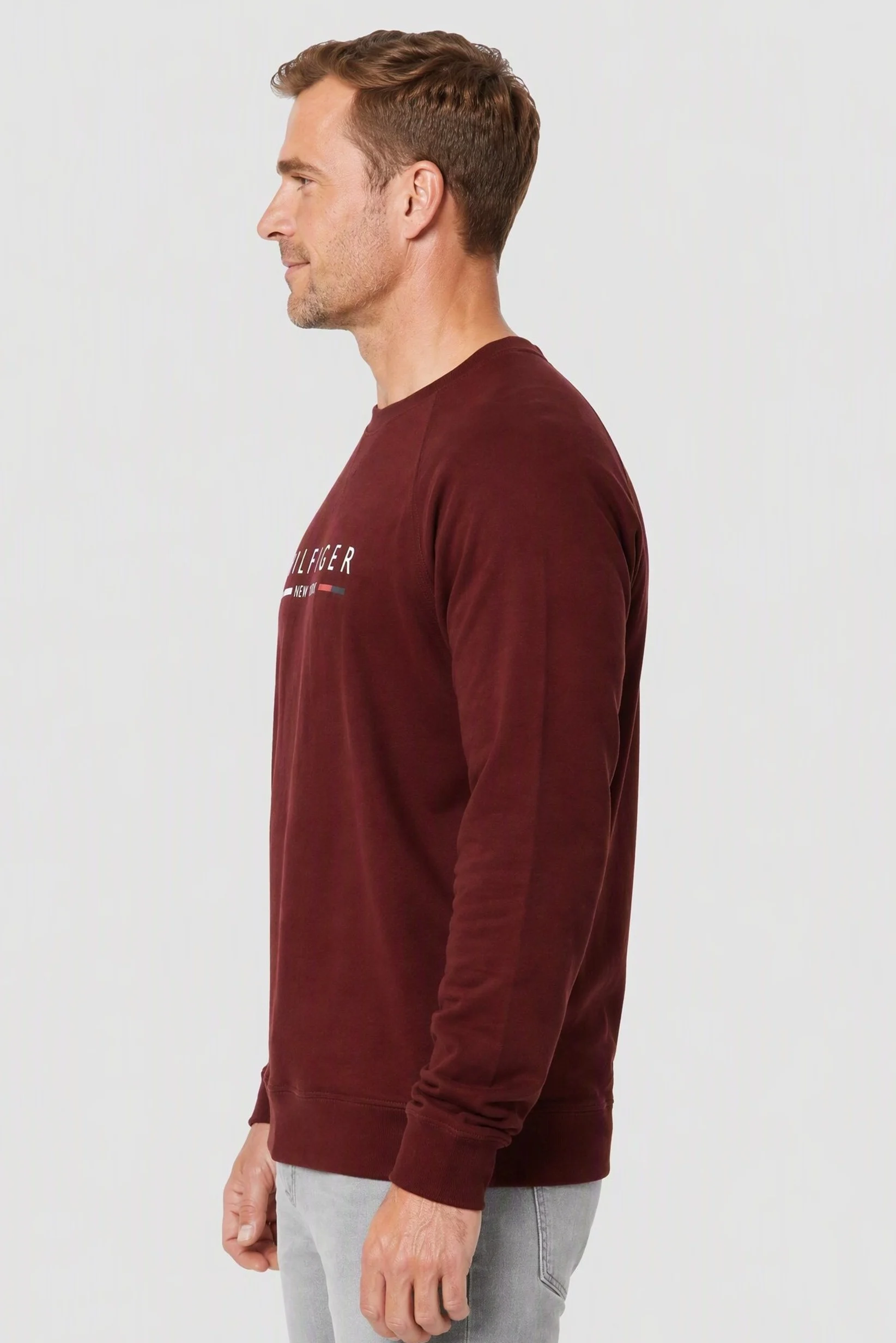 Tommy Hilfiger Men Crew Neck Brand Logo Long Sleeve Sweatshirt, Maroon - Tommy Hilfiger 09t4527 - Image 3